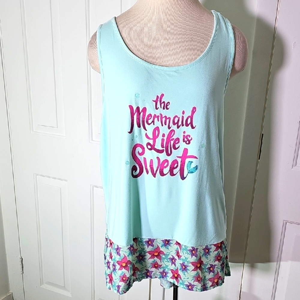 Disney Parks Pastel Starfish Tank Topney Parks. Size XXL. Hi/low